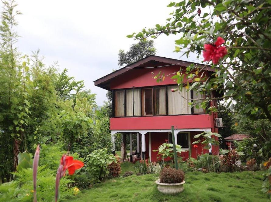 Castle Hotel Pokhara Extérieur photo